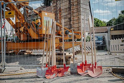 Spatenstich für das Bauprojekt Am Roten Berg