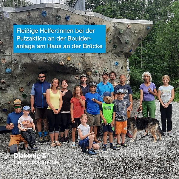 mehr lesen zur Putzaktion an der Boulderanlage